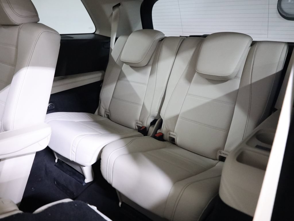 Used 2023 Mercedes-Benz GLS 450 4MATIC w/ AMG Line Exterior image 66