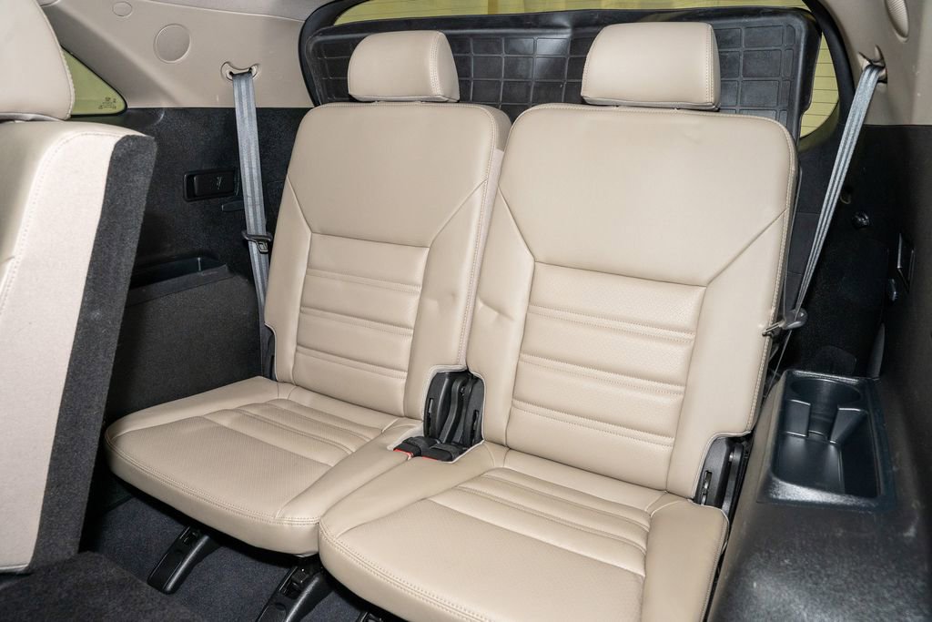 Used 2019 Kia Sorento EX w/ EX Touring Package image 11