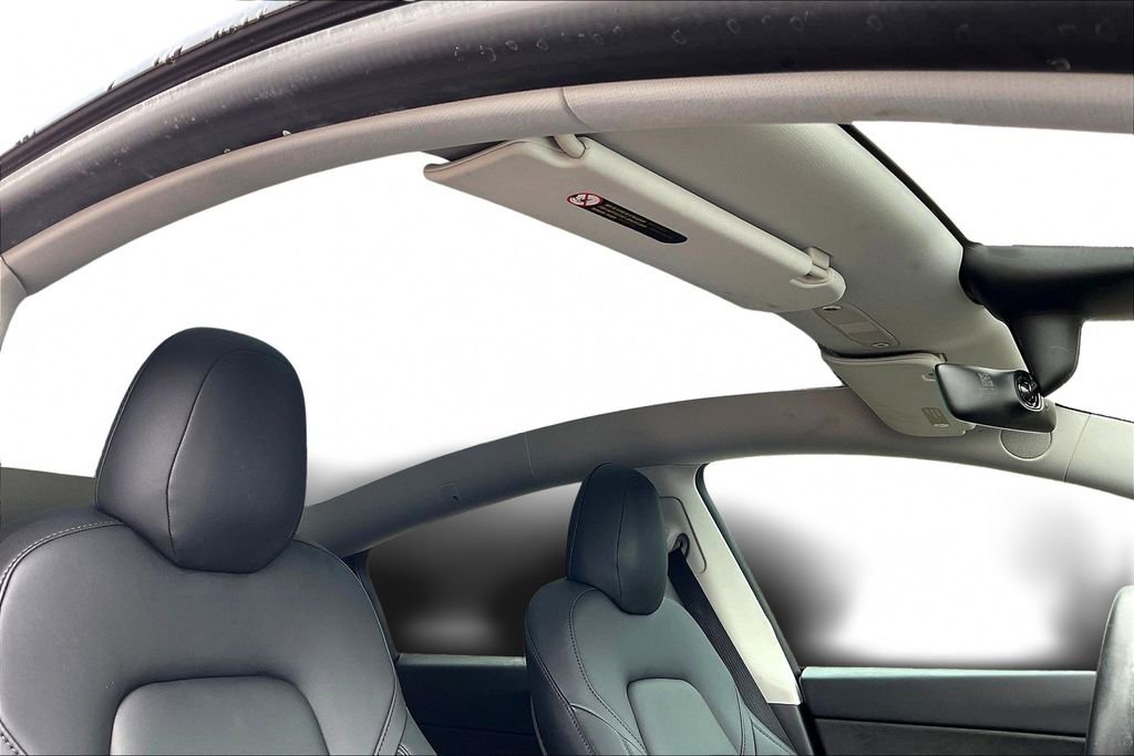 Used 2020 Tesla Model Y Long Range image 26