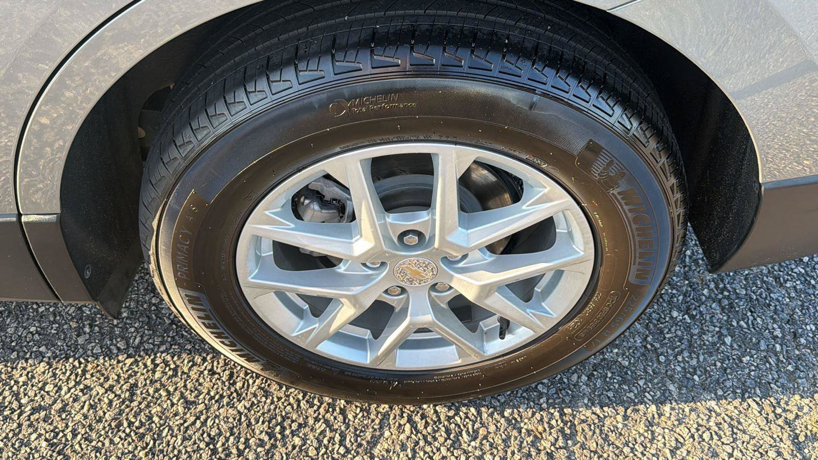 Used 2024 Chevrolet Equinox LT FWD image 11