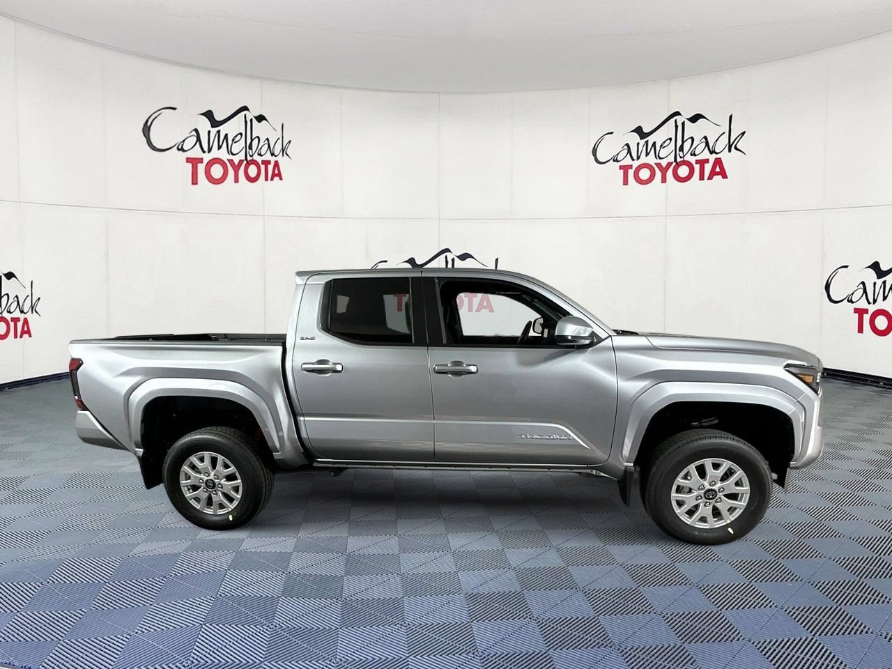 New 2026 Toyota Tacoma SR5 AWD/4WD image 9