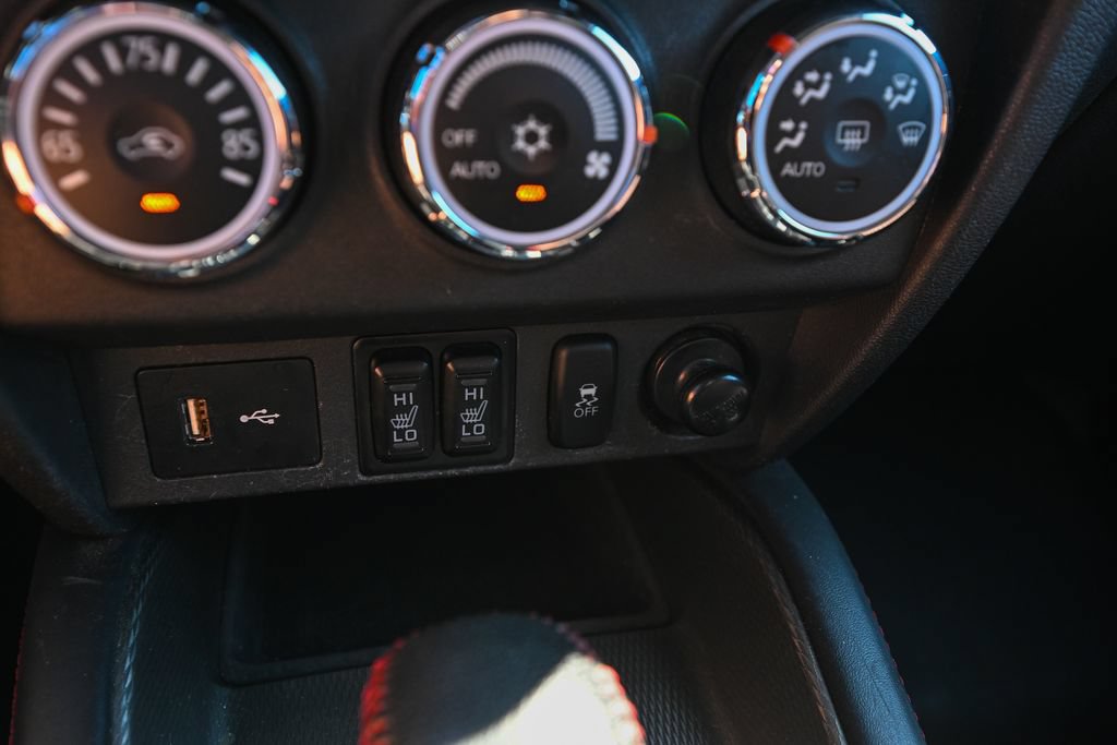 Used 2018 Mitsubishi Outlander Sport LE FWD image 36