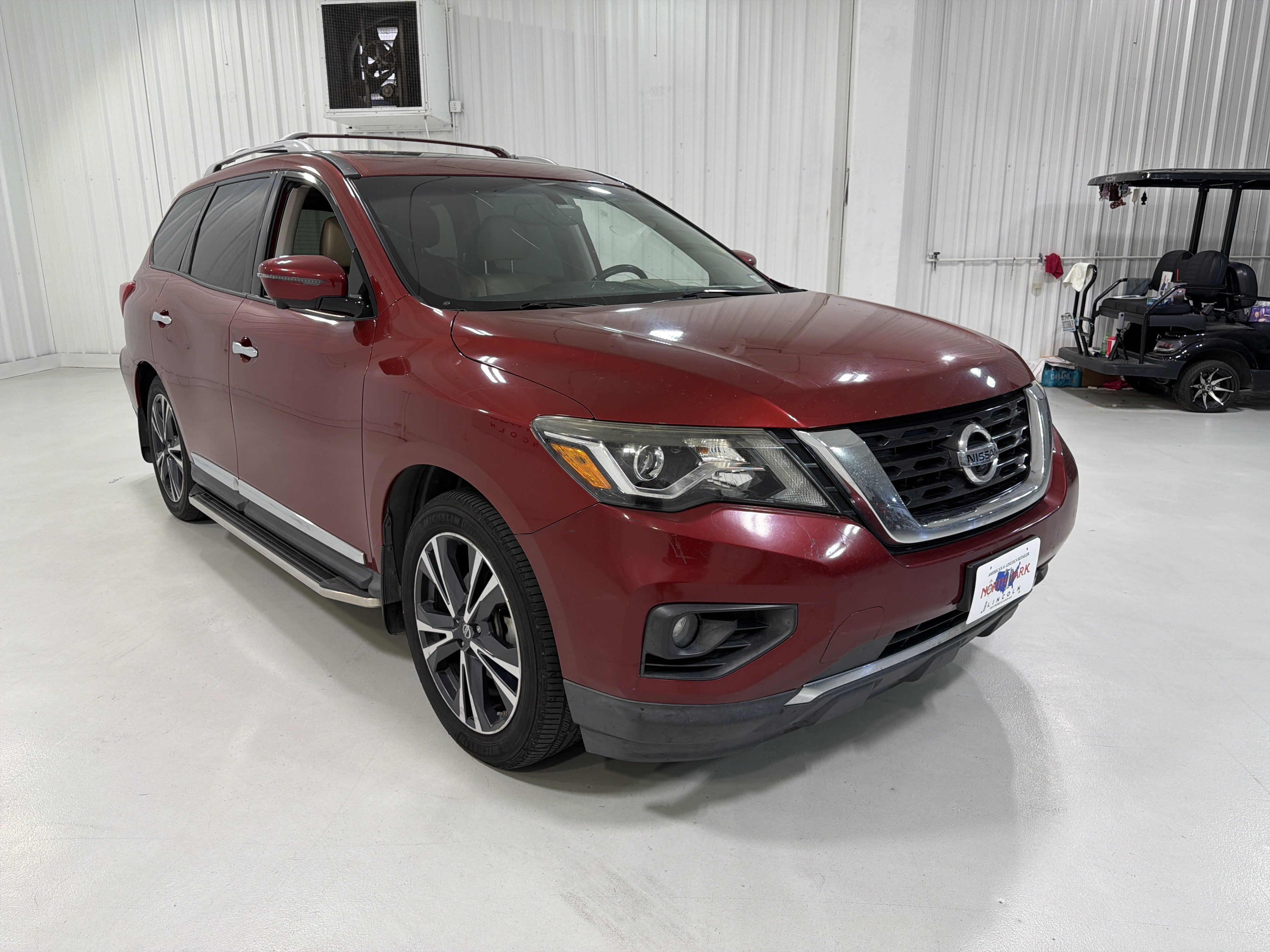Used 2018 Nissan Pathfinder Platinum FWD image 7