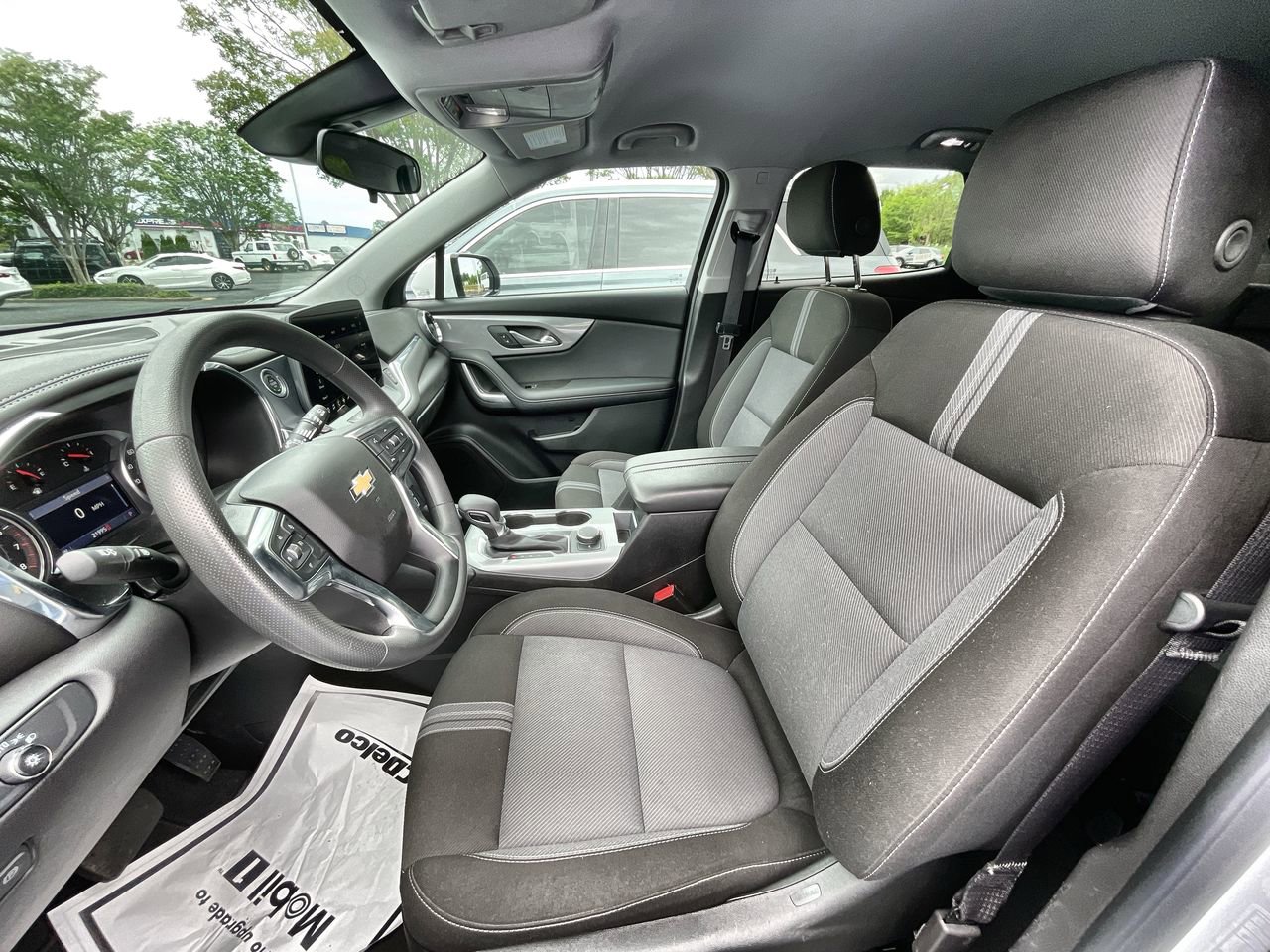 Used 2025 Chevrolet Blazer LT FWD image 19