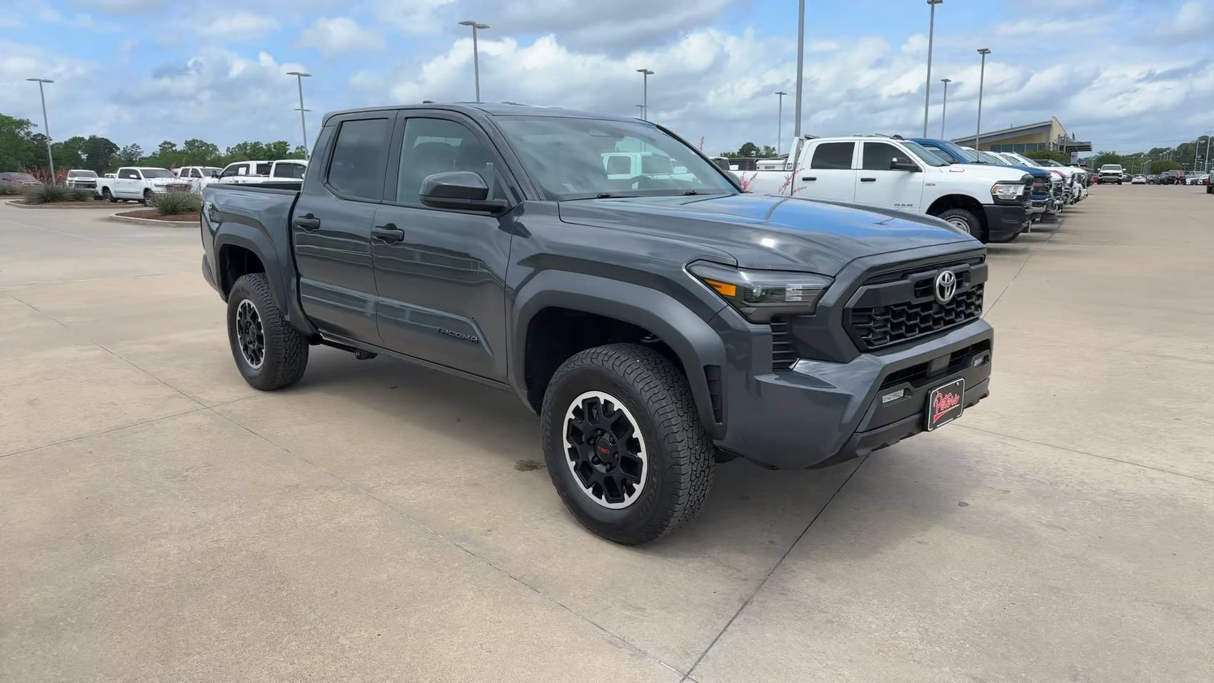 Used 2024 Toyota Tacoma TRD Off-Road AWD/4WD image 3