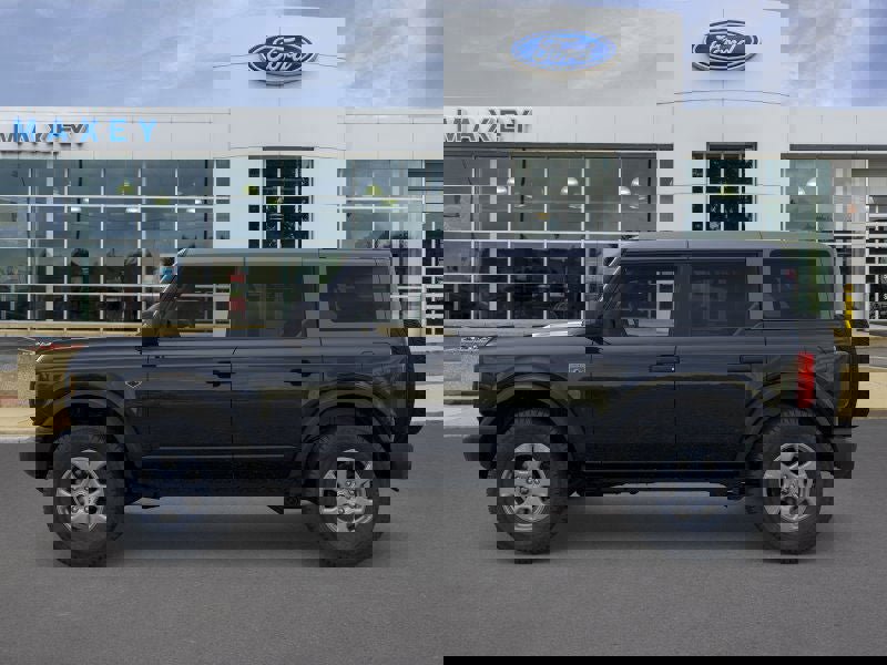 New 2026 Ford Bronco Big Bend image 3