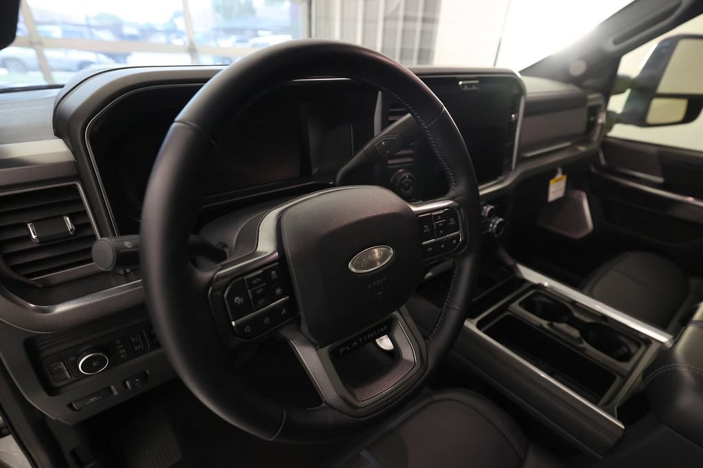 Used 2025 Ford F250 Platinum AWD/4WD image 20