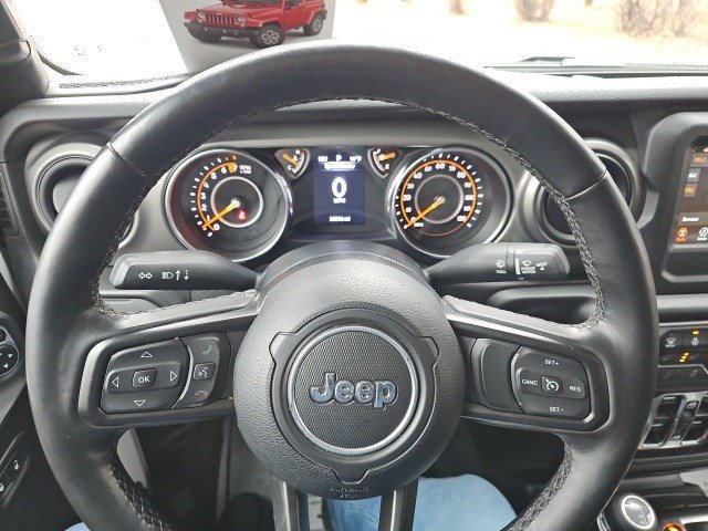 Used 2022 Jeep Gladiator Willys image 21