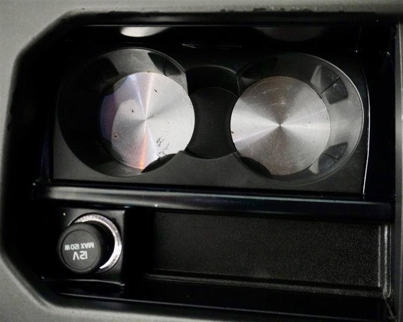 Used 2017 Land Rover Range Rover Evoque SE image 25