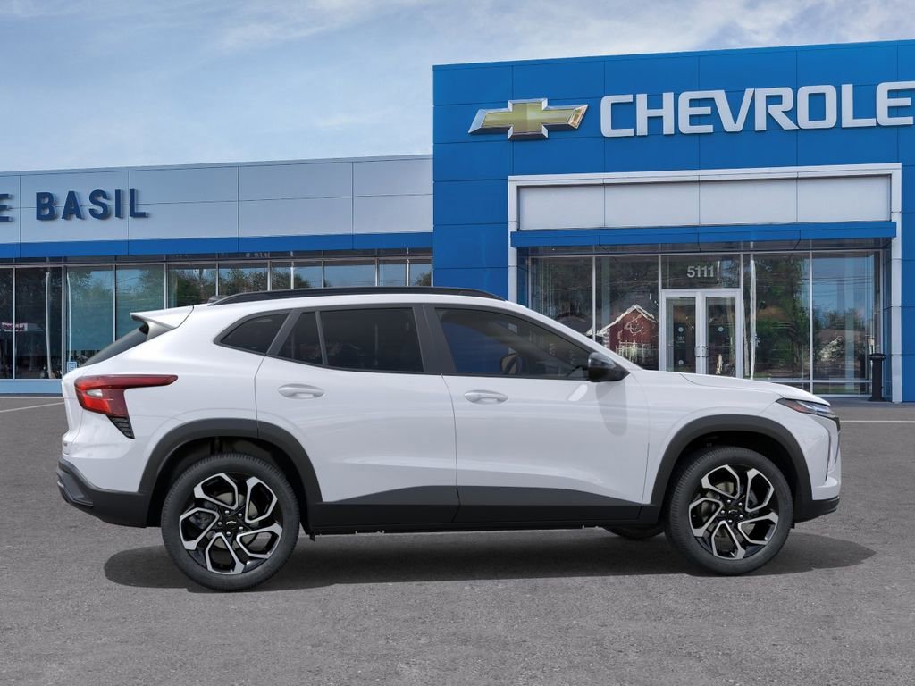 New 2026 Chevrolet Trax RS w/ Driver Confidence Package FWD image 5