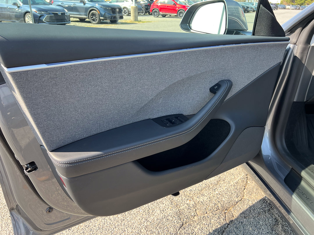 Used 2024 Tesla Model 3 Standard Range image 13