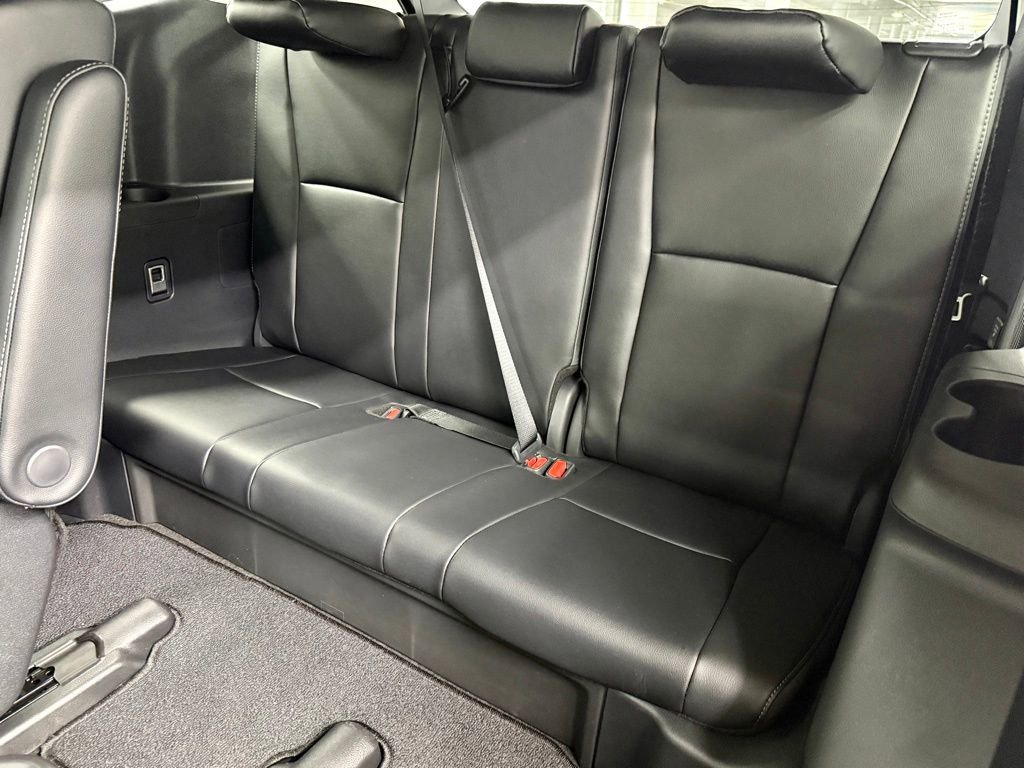 Used 2026 Toyota Highlander Platinum image 36