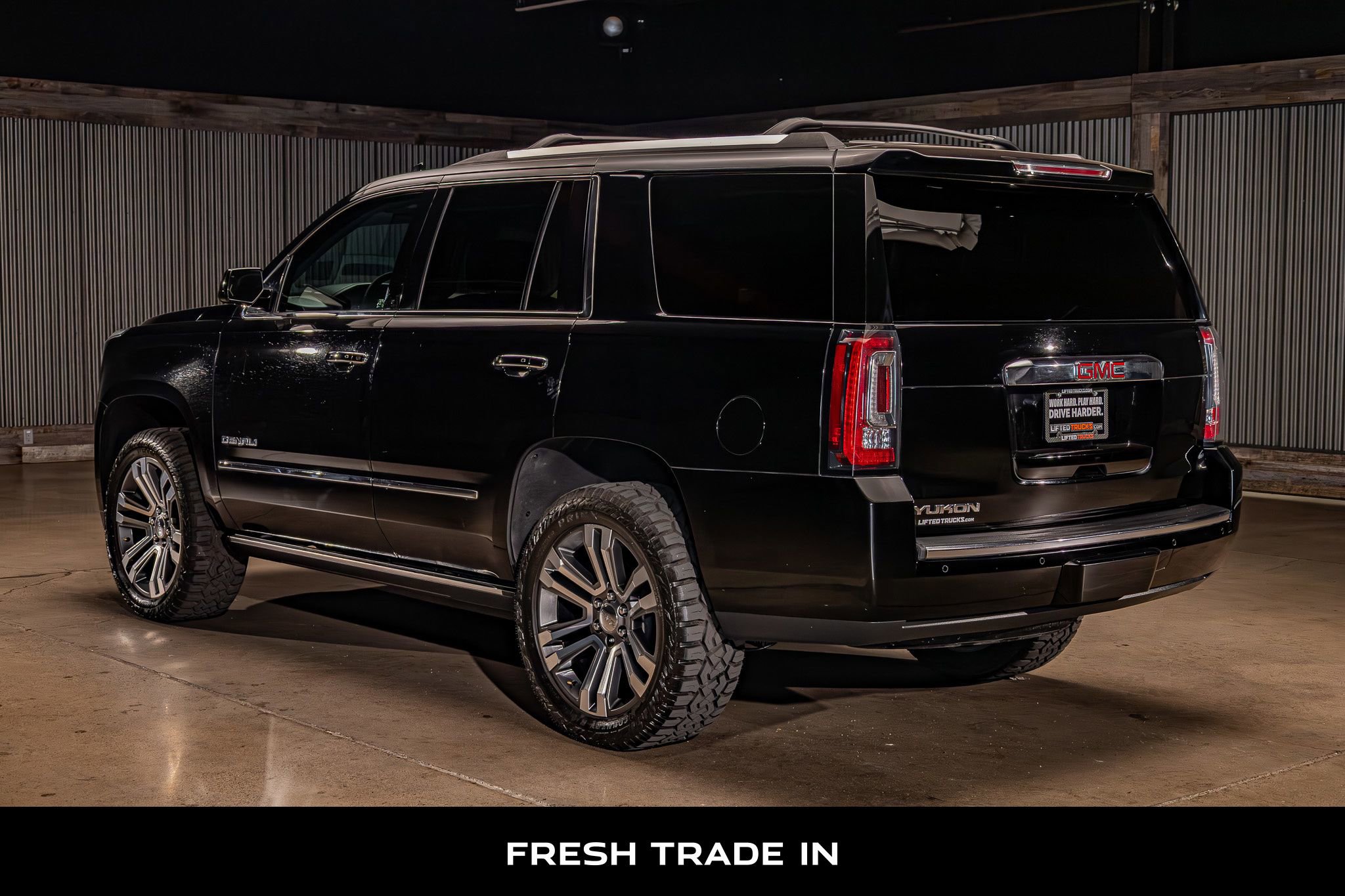 Used 2018 GMC Yukon Denali w/ Denali Ultimate Package AWD/4WD image 6