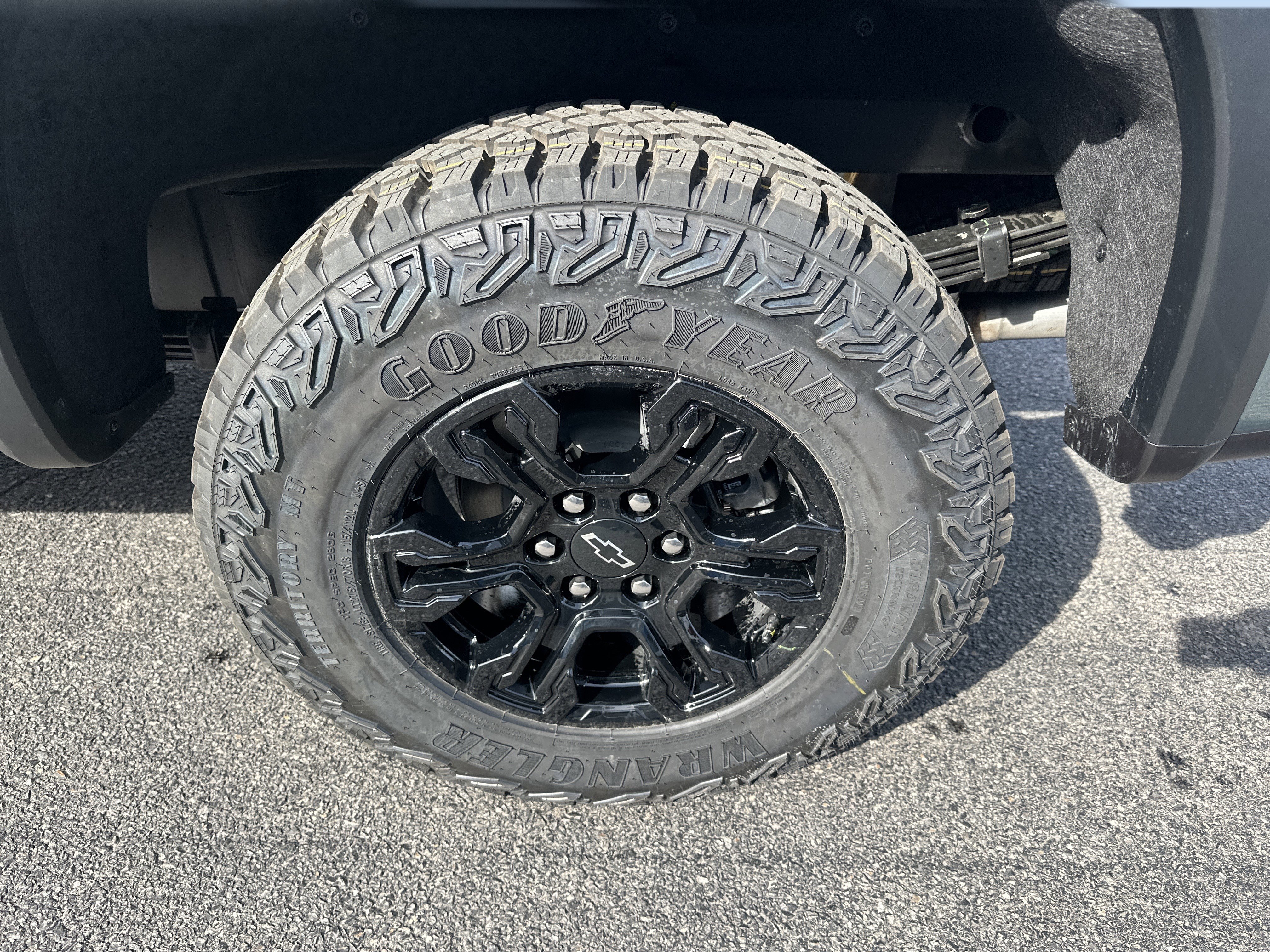 New 2026 Chevrolet Silverado 1500 ZR2 image 7