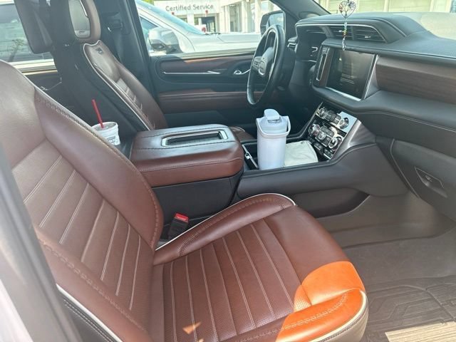 Used 2024 GMC Yukon XL Denali Ultimate AWD/4WD image 21