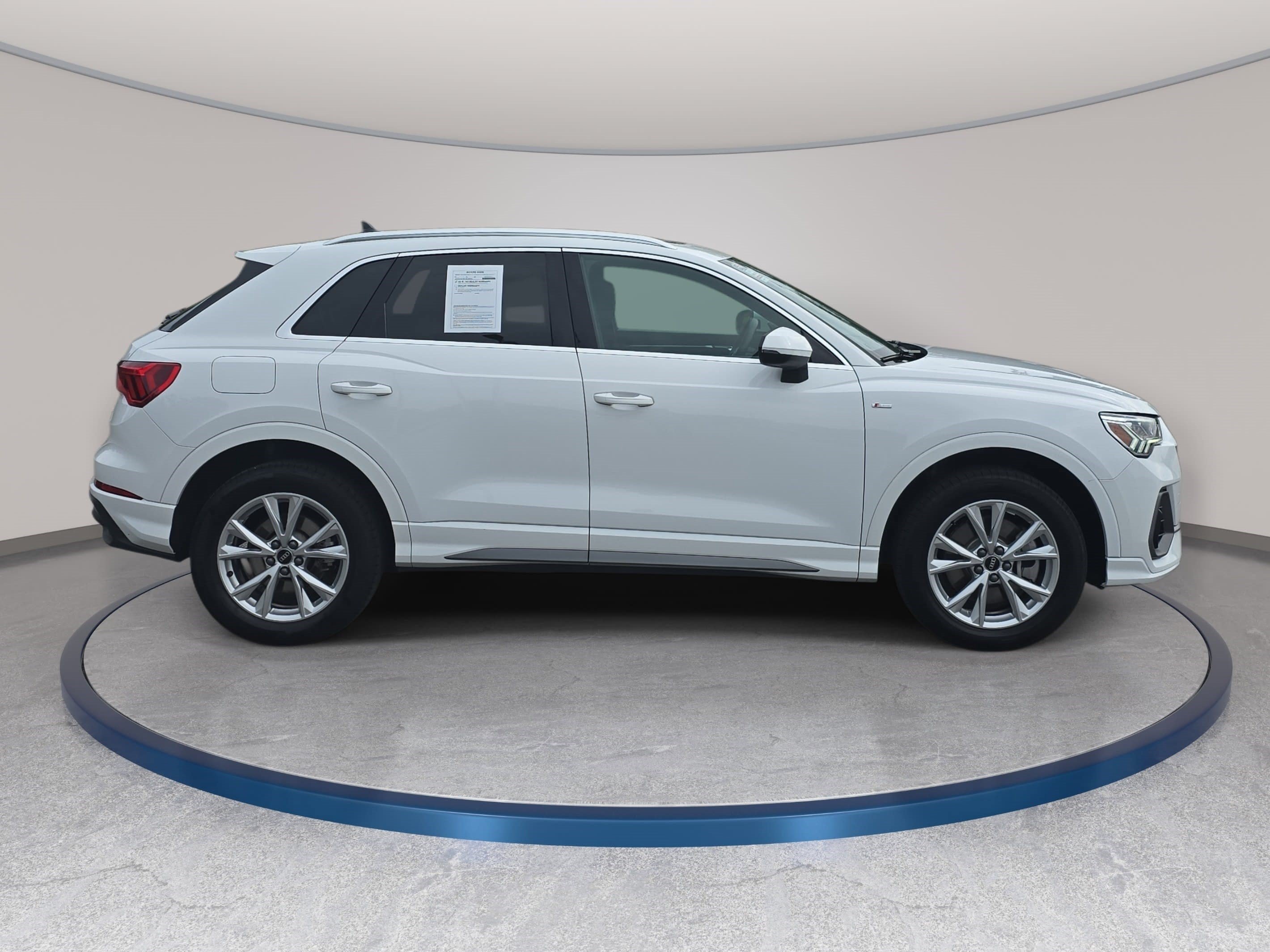 Used 2025 Audi Q3 2.0T Premium AWD/4WD image 4