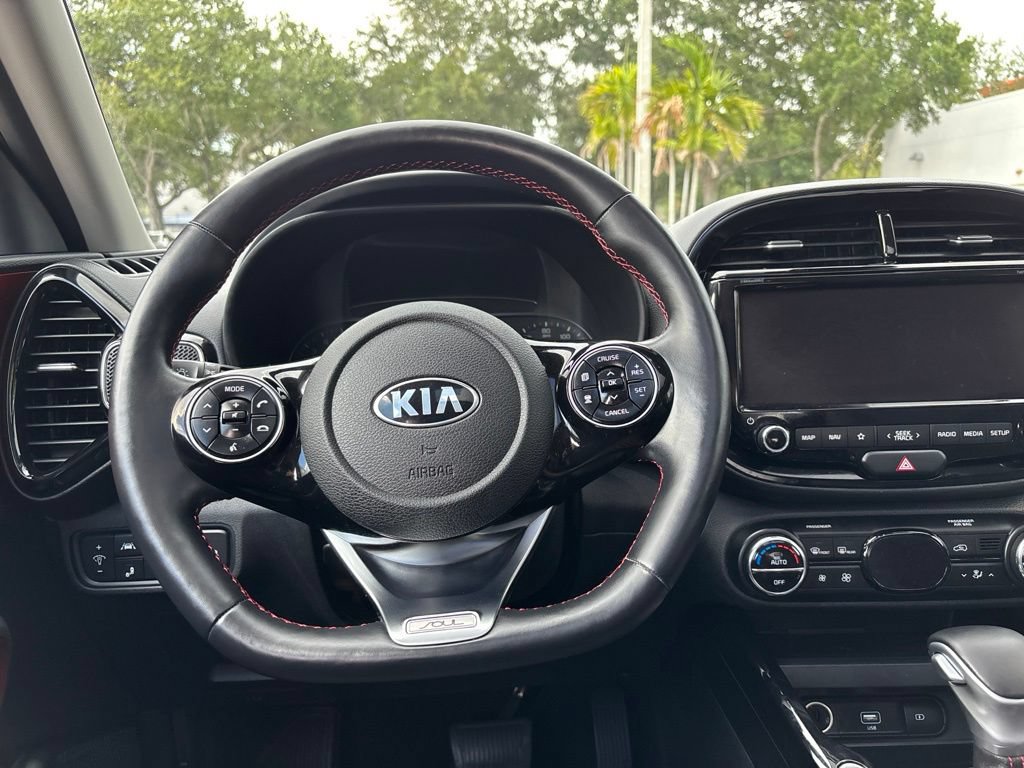Used 2021 Kia Soul Turbo FWD image 24