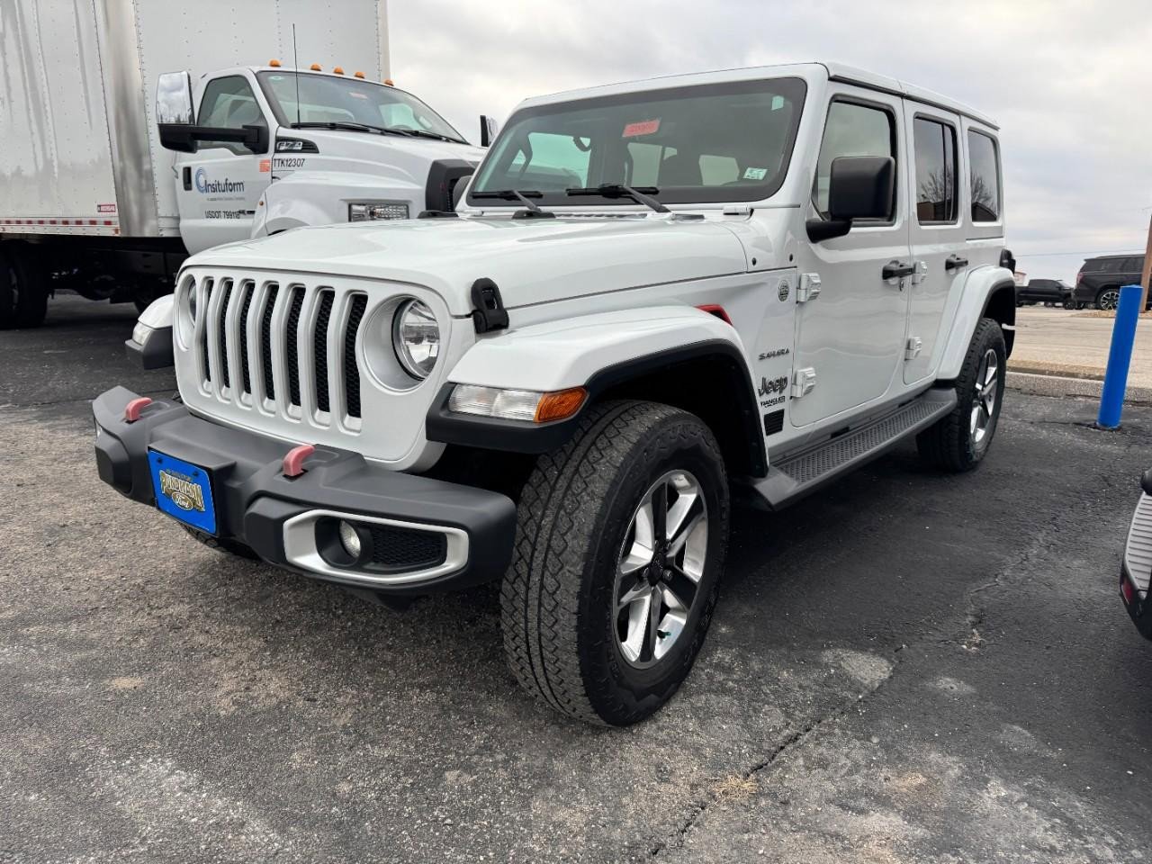 Used 2019 Jeep Wrangler Unlimited Sahara w/ Dual Top Group image 6