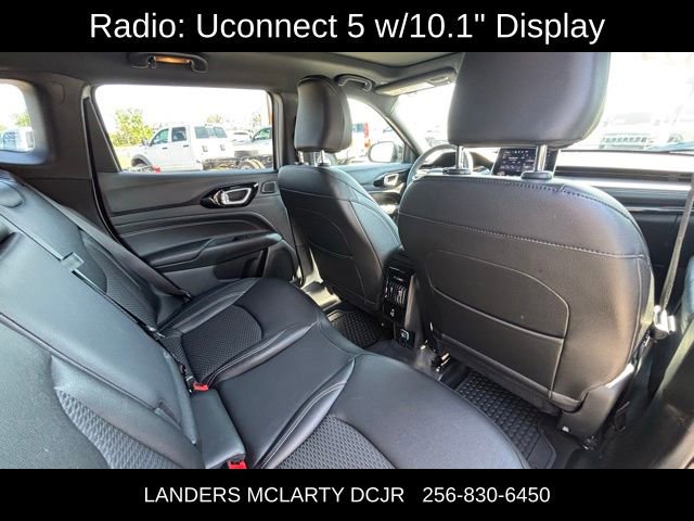 Used 2024 Jeep Compass Latitude w/ Sun and Sound Group AWD/4WD image 13