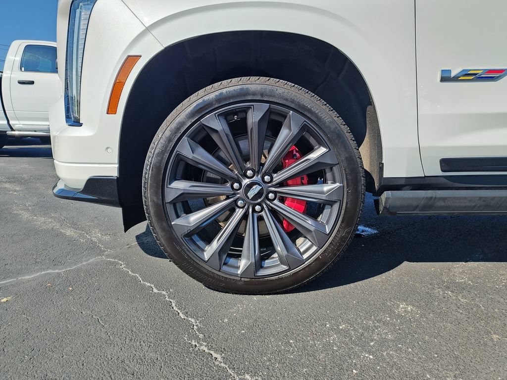 Used 2025 Cadillac Escalade V w/ LPO, Floor Liner Package AWD/4WD image 10