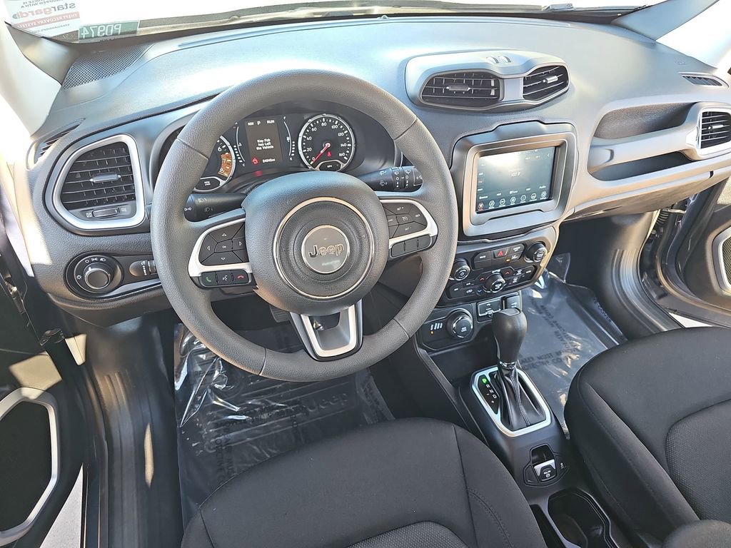 Used 2021 Jeep Renegade Sport w/ Sport Appearance Group image 15