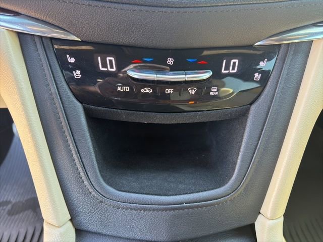 Used 2019 Cadillac XT5 Premium Luxury AWD/4WD image 14