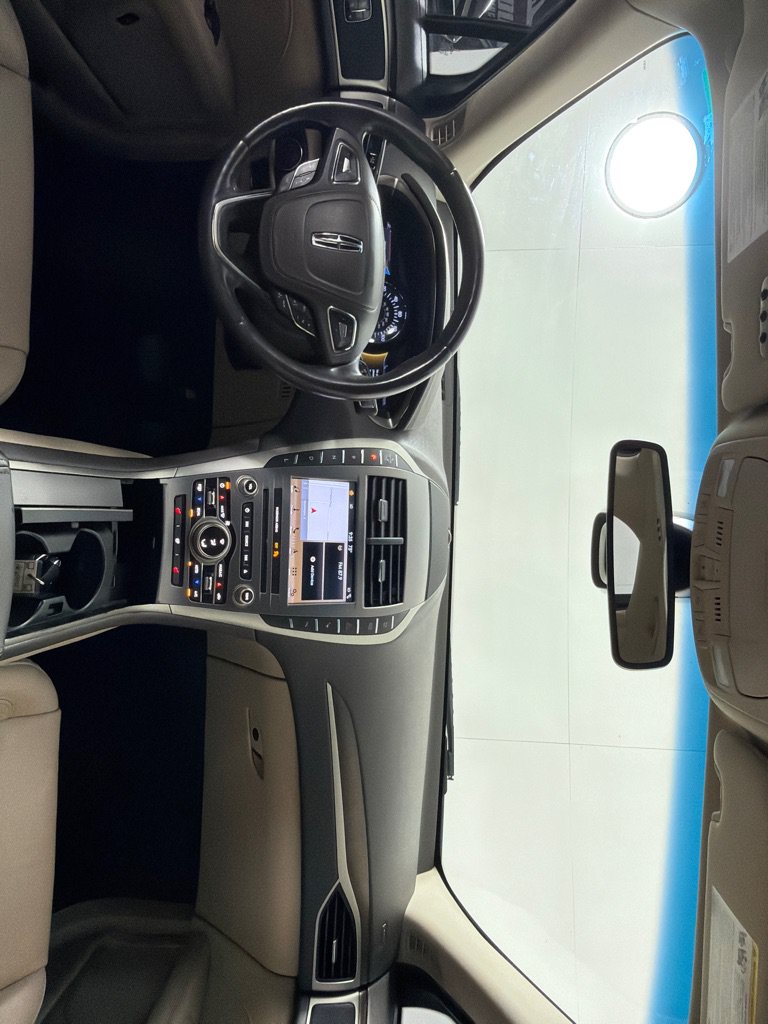 Used 2017 Lincoln MKZ Select w/ Technology Package FWD image 22