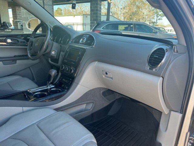 Used 2017 Buick Enclave Leather image 15
