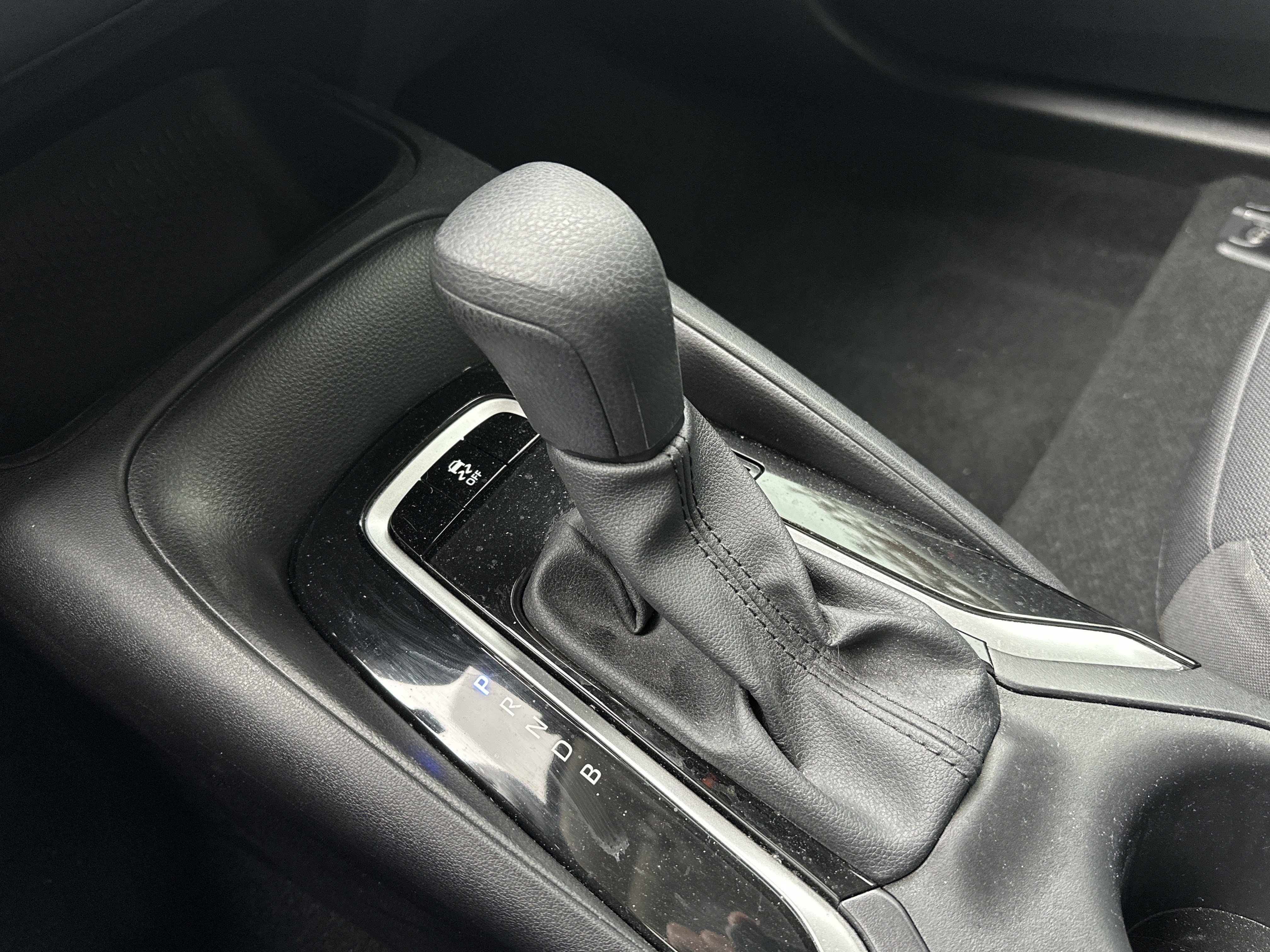 Used 2025 Toyota Corolla LE FWD image 24