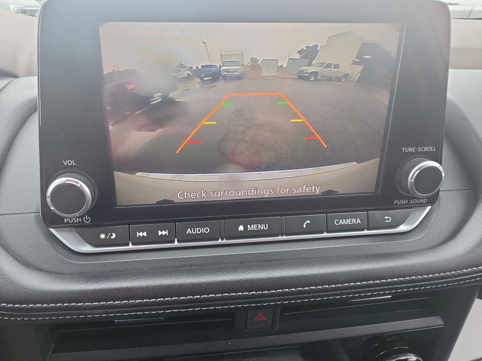 Used 2023 Nissan Rogue SV FWD image 17