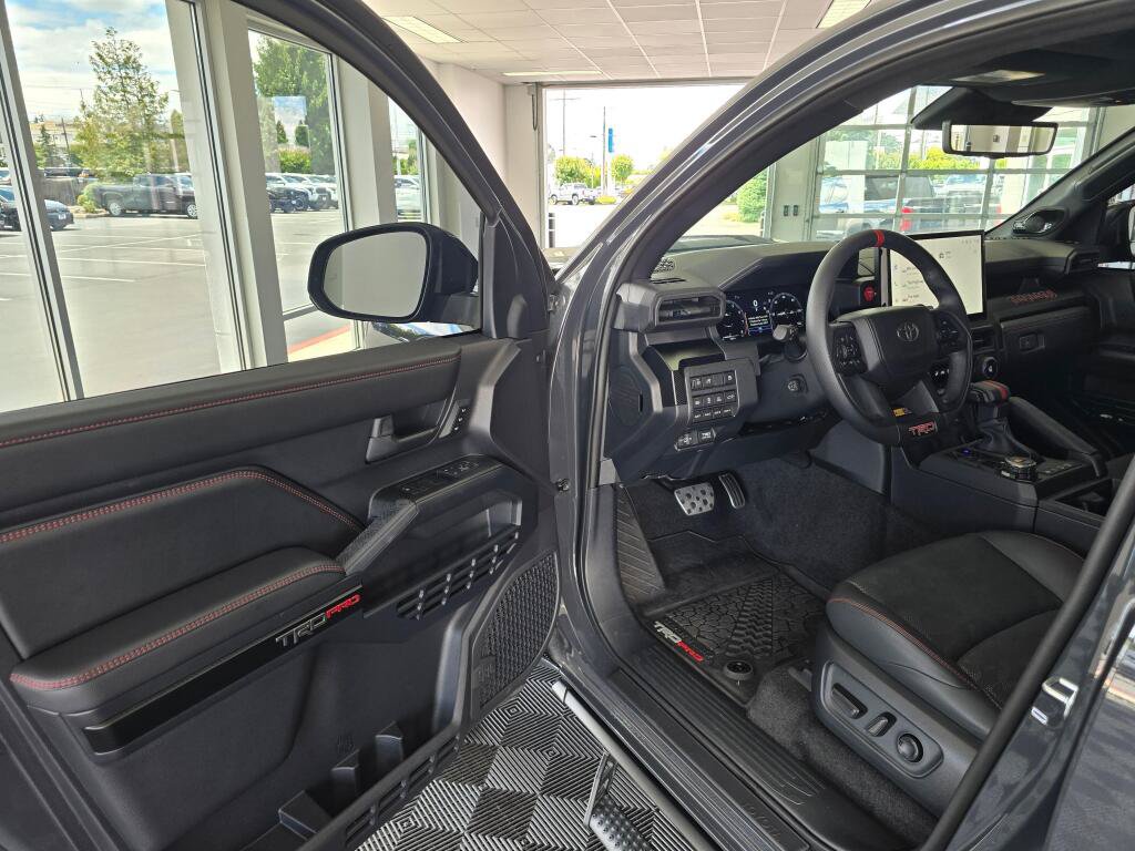Used 2026 Toyota 4Runner TRD Pro AWD/4WD image 33
