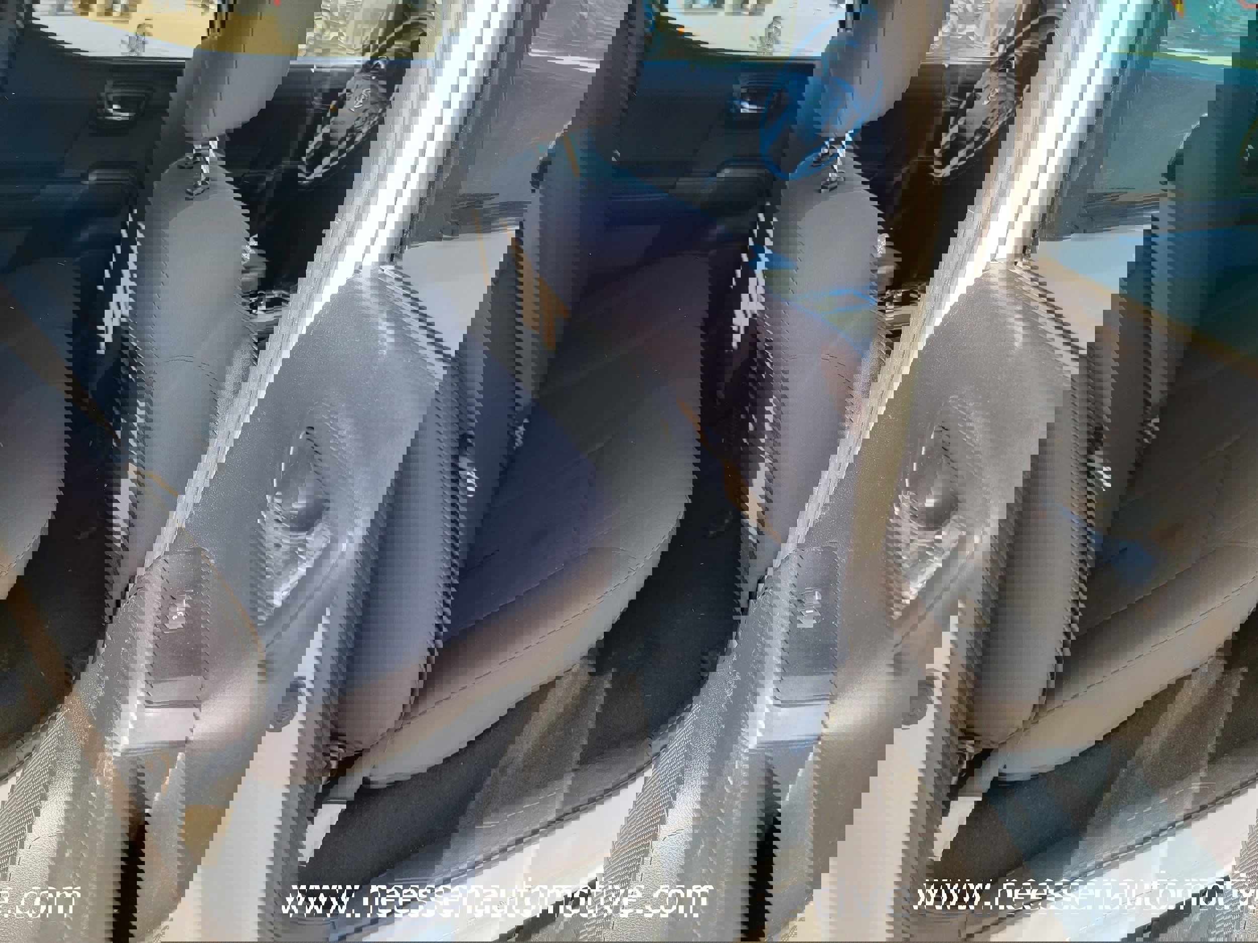 Used 2018 Toyota Tacoma TRD Off-Road w/ Technology Package image 24