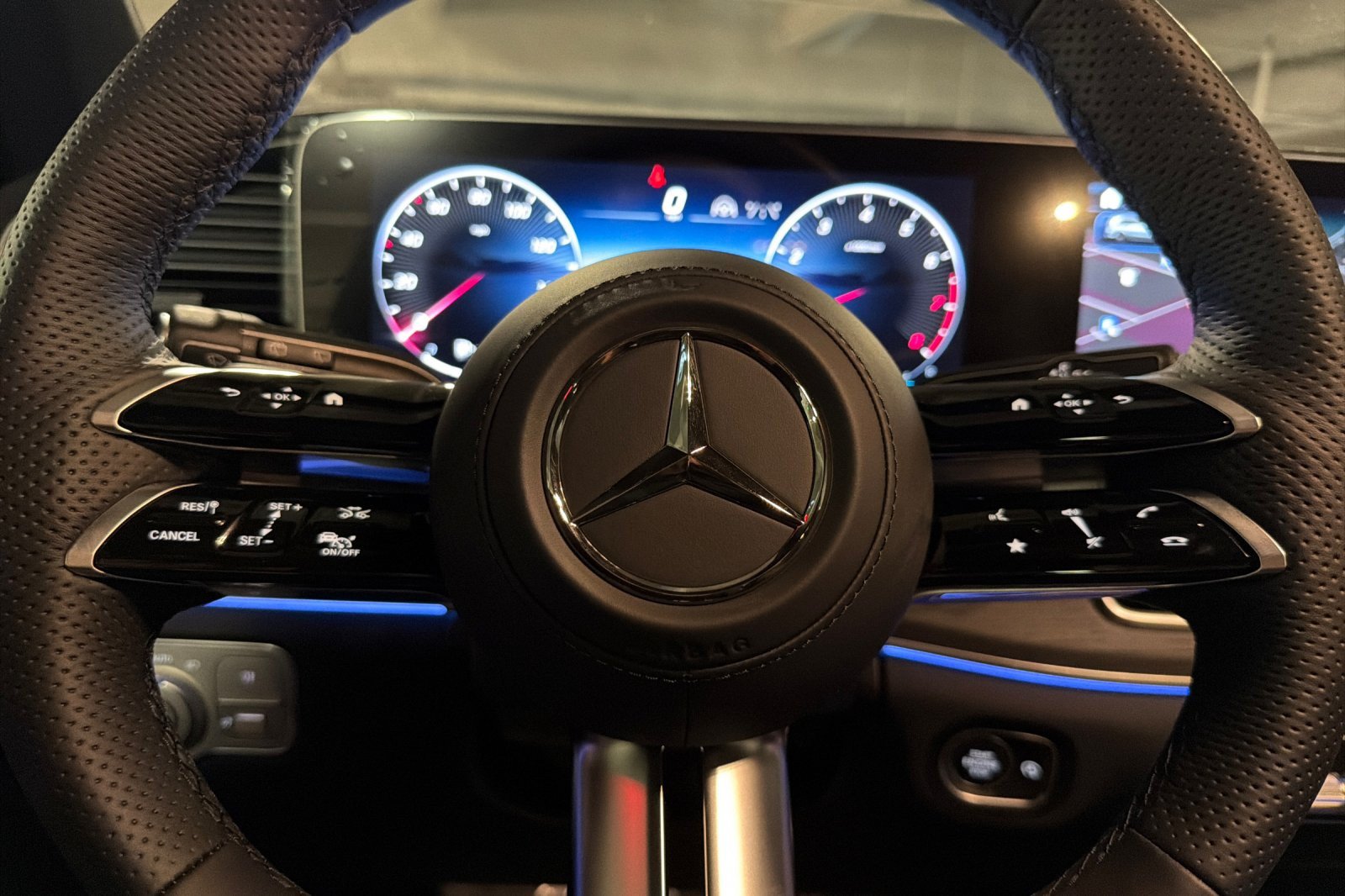 New 2026 Mercedes-Benz GLS 450 4MATIC image 24