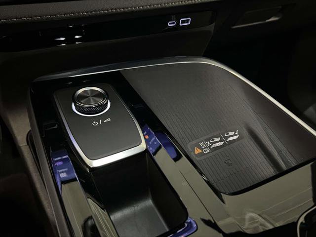 Used 2025 Buick Enclave Preferred w/ Power Package image 32