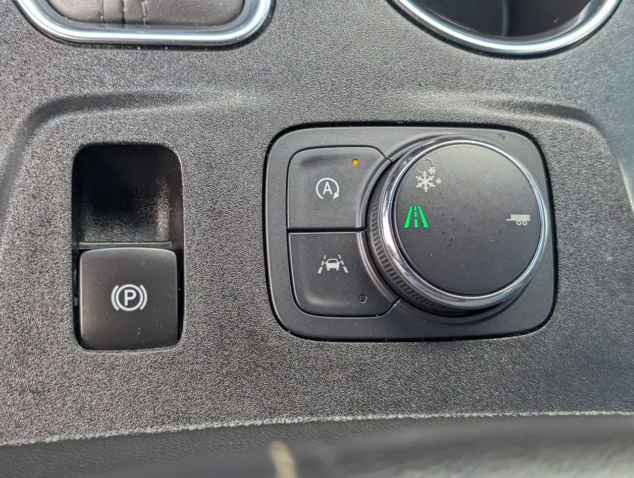 Used 2023 Chevrolet Traverse LT image 24