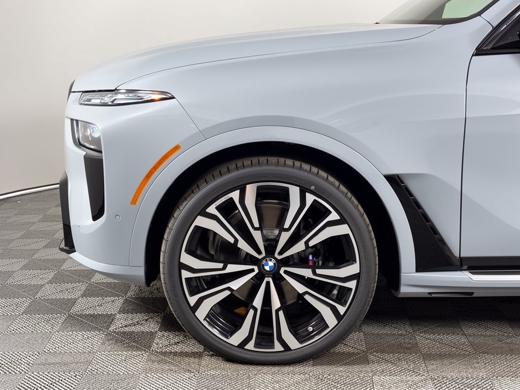 New 2027 BMW X7 xDrive40i w/ Executive Package AWD/4WD image 13