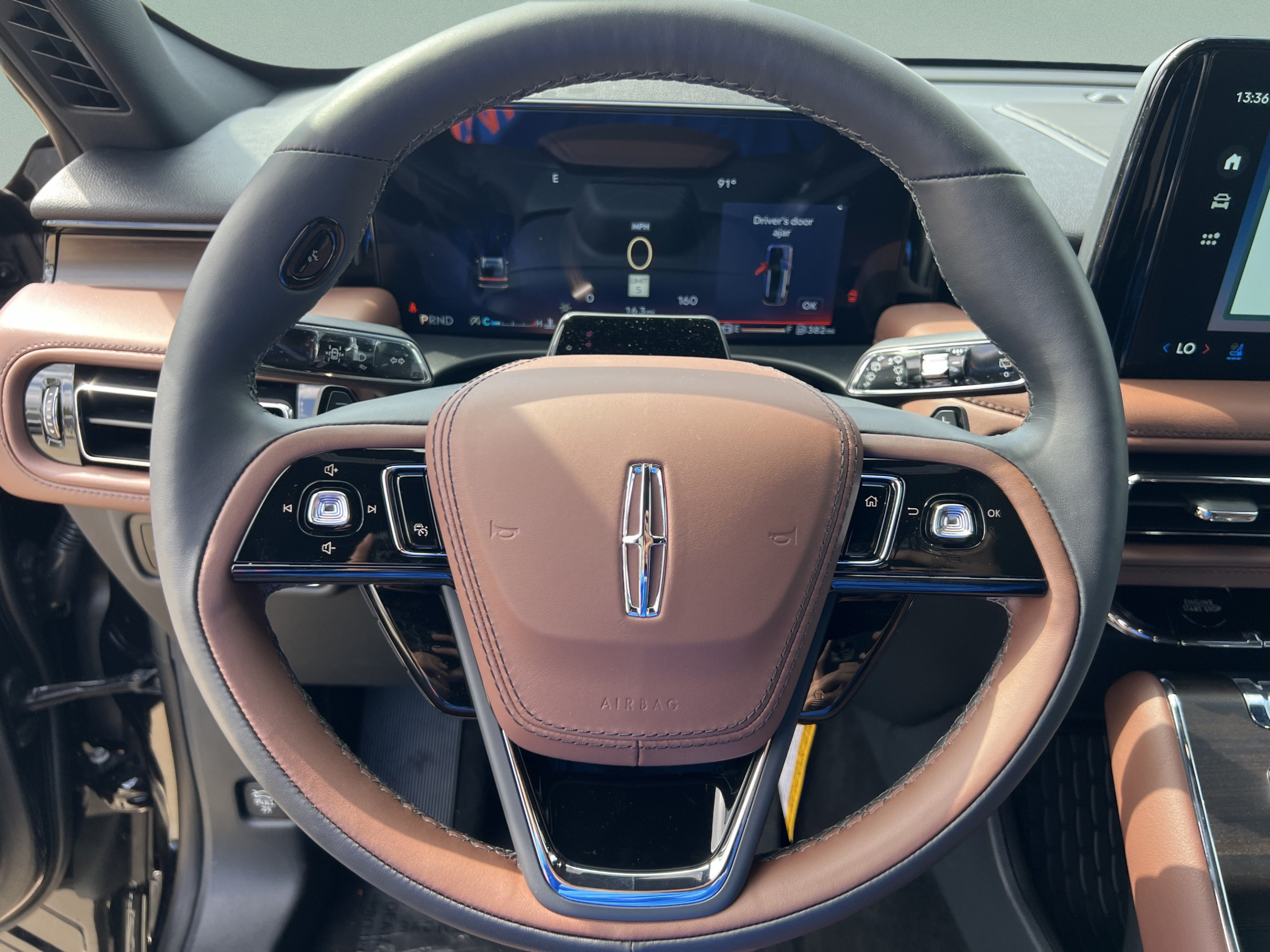 New 2027 Lincoln Aviator Reserve AWD/4WD image 15