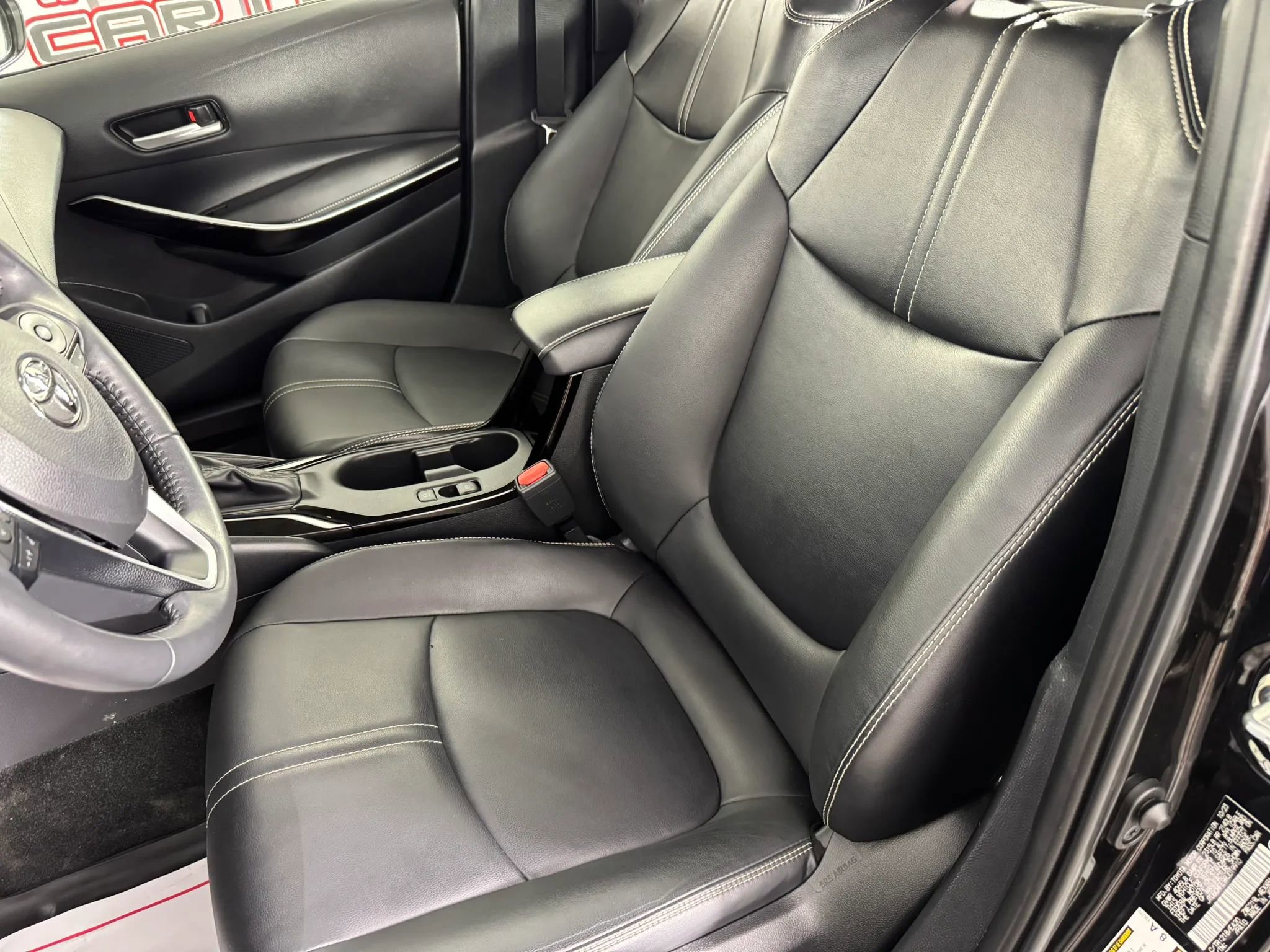 Used 2024 Toyota Corolla XLE FWD image 33