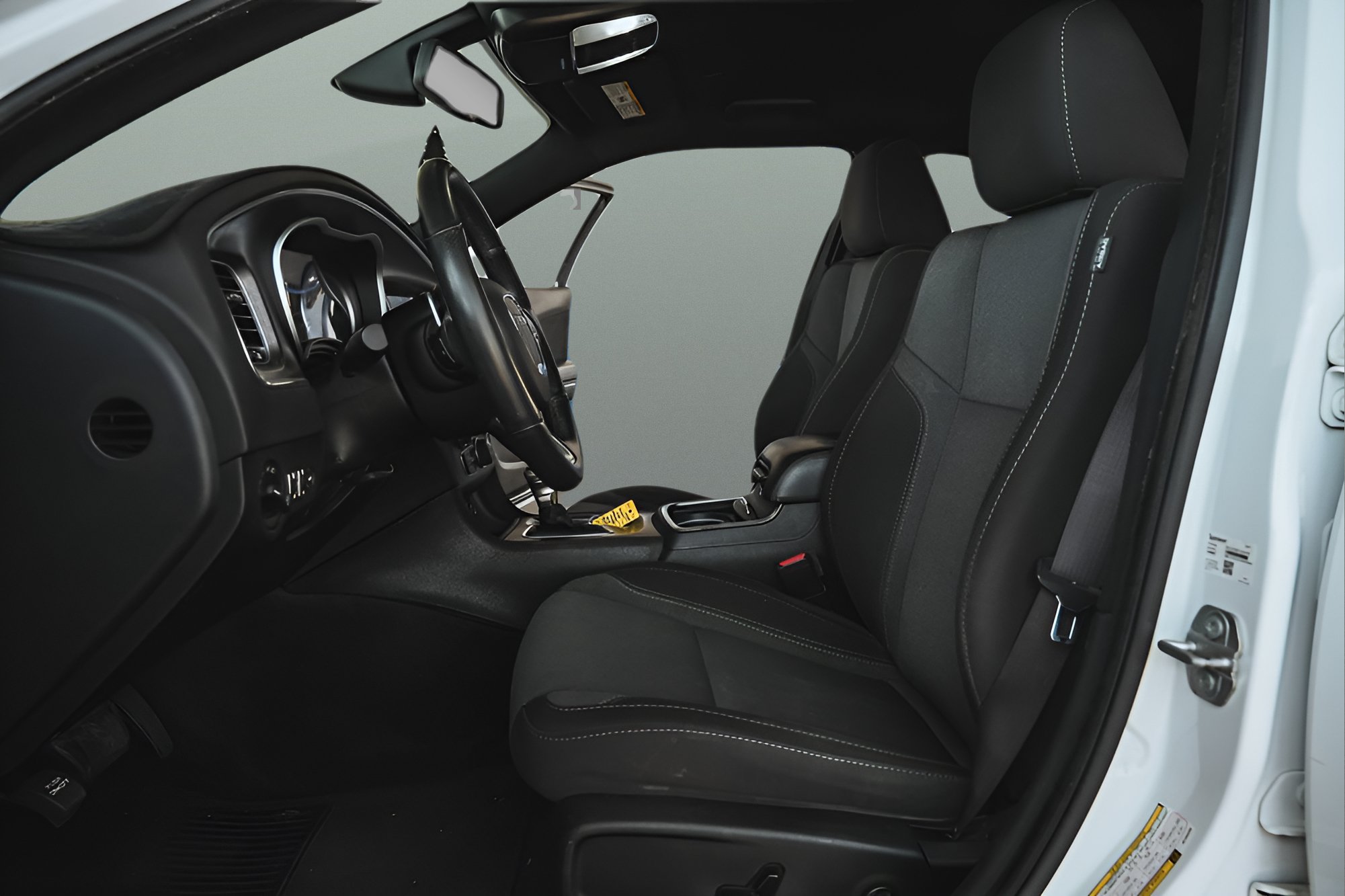 Used 2018 Dodge Charger R/T RWD image 11