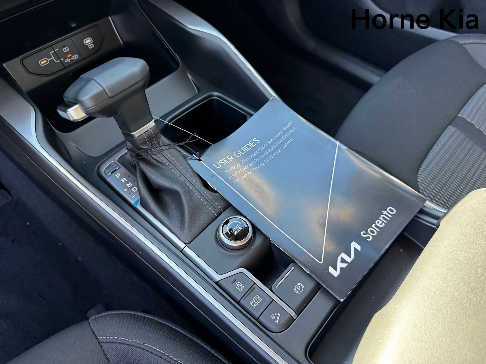 New 2026 Kia Sorento LX image 16