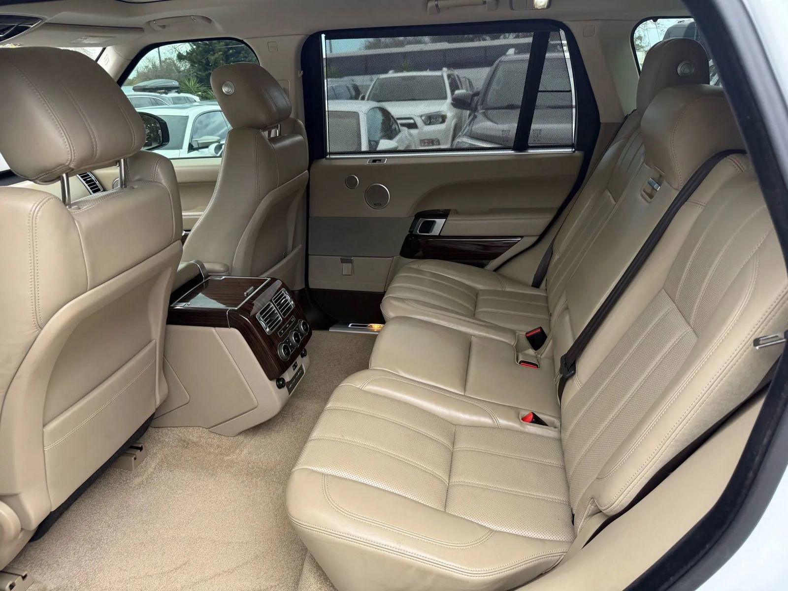 Used 2017 Land Rover Range Rover Long Wheelbase Supercharged image 10