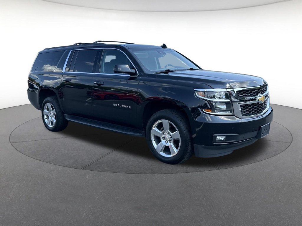 Used 2019 Chevrolet Suburban LT w/ Luxury Package AWD/4WD image 8