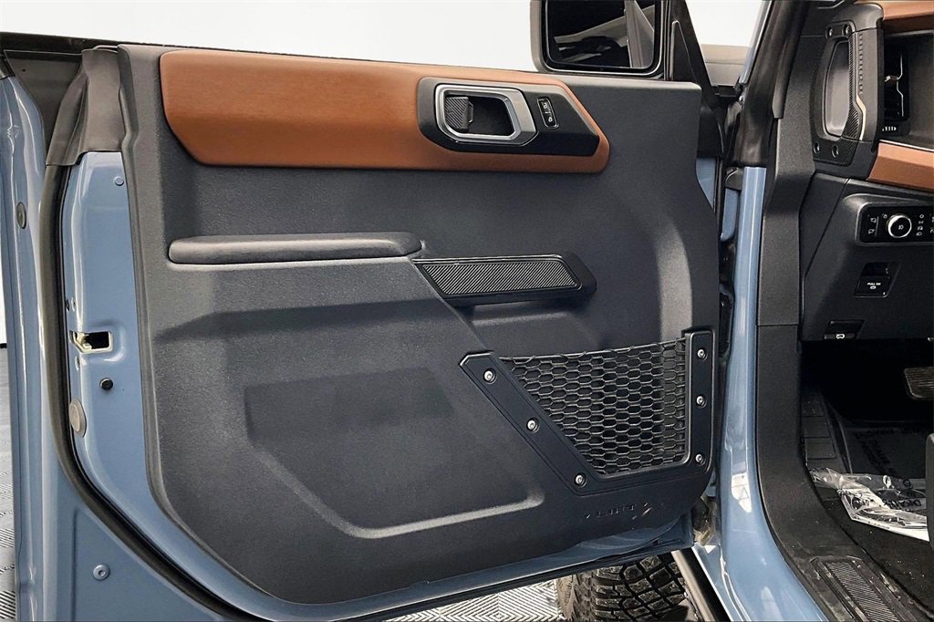 Used 2024 Ford Bronco Outer Banks w/ Sasquatch Package image 23