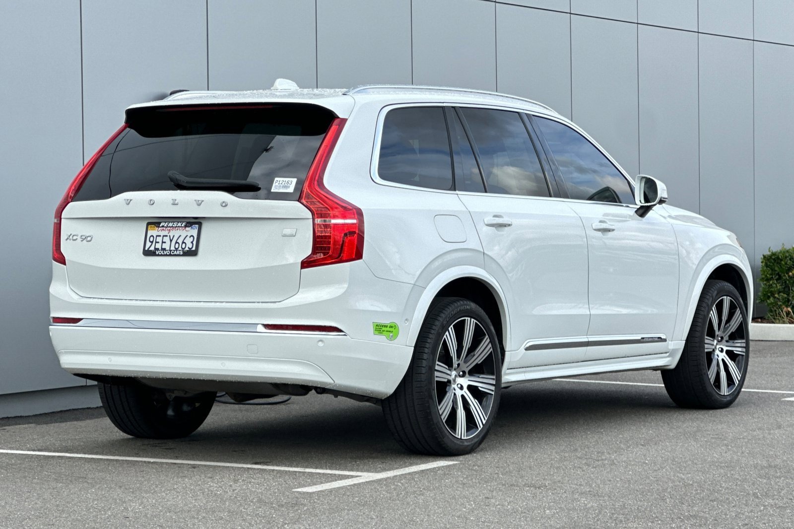 Used 2023 Volvo XC90 T8 Ultimate image 5