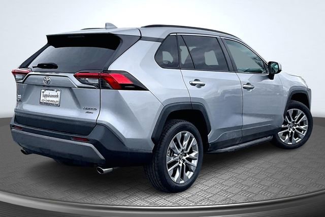 Used 2020 Toyota RAV4 Limited image 6