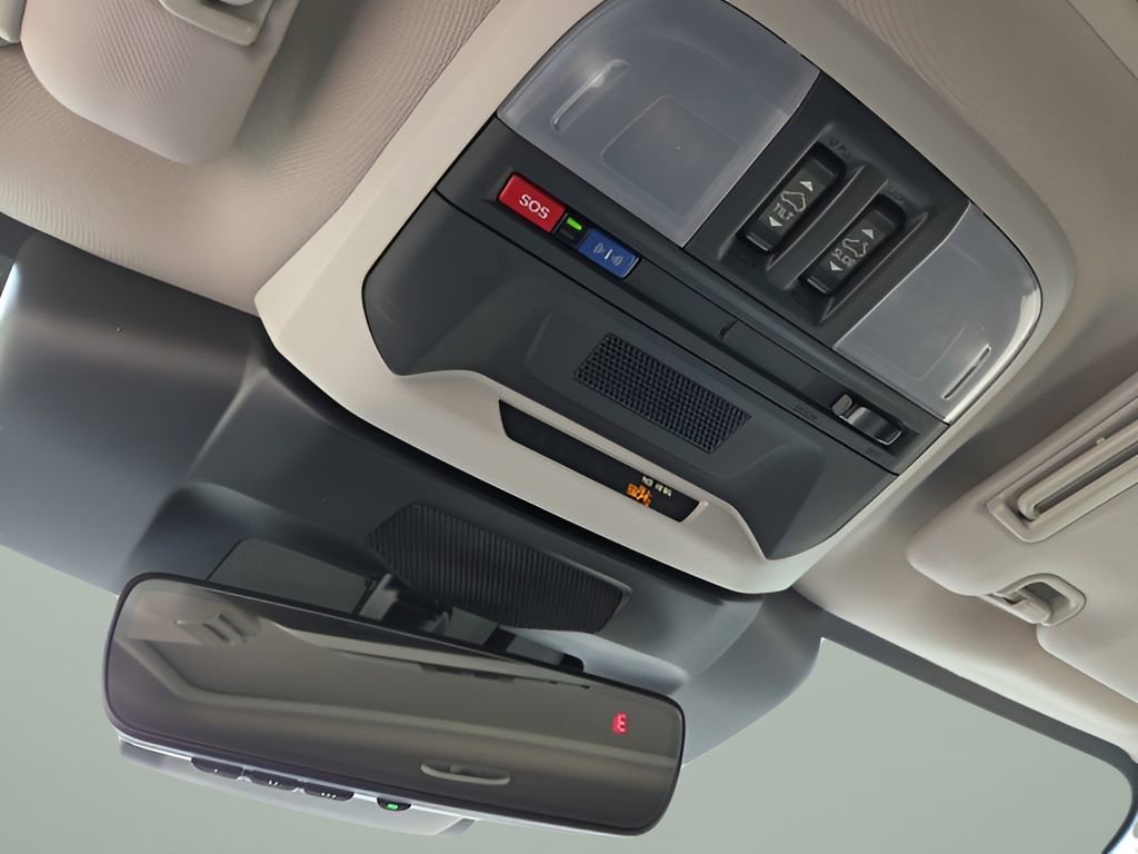 Used 2024 Subaru Crosstrek 2.0i Premium image 19