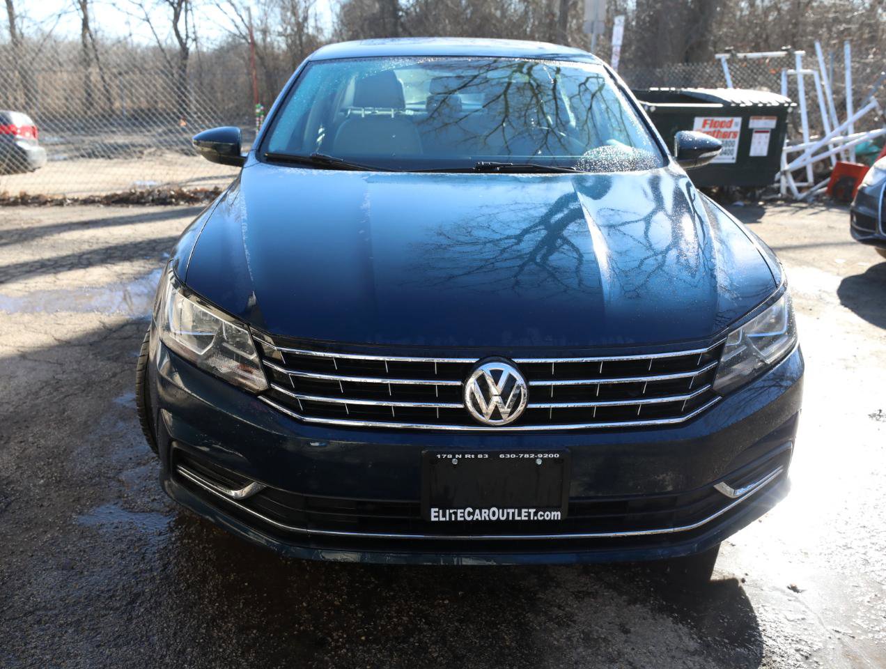 Used 2018 Volkswagen Passat 2.0T SE image 3