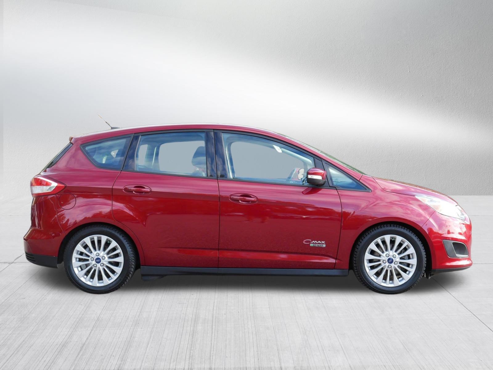 Used 2017 Ford C-MAX Energi SE w/ Cold Weather Package FWD image 8