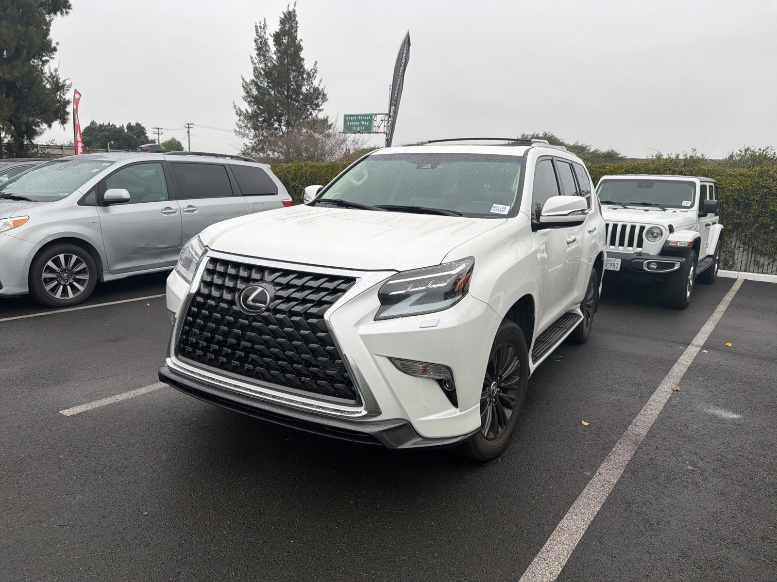Used 2022 Lexus GX 460 Luxury image 3