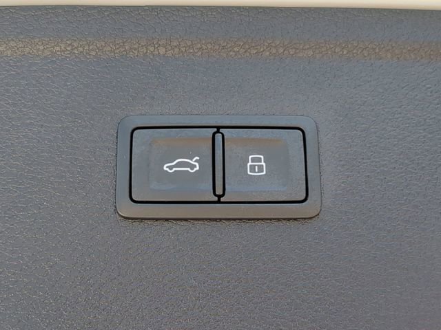 Used 2023 Audi Q5 2.0T Premium Plus w/ Premium Plus Package AWD/4WD image 10